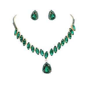 Emerald Marquise Stone Cluster Dropped Teardrop Evening Jewelry Set, is an excellent jewelry set that will sparkle all night long making you shine like a diamond. Crafted with attention to detail, these jewelry sets will add a touch of glamour to any attire. Perfect gift for birthdays, Mother's Day, anniversaries etc.