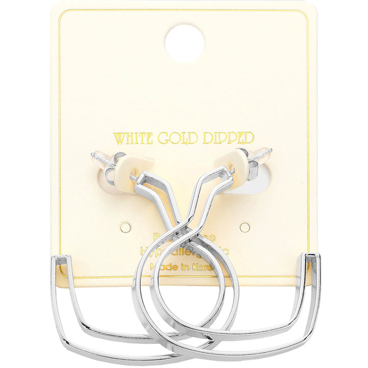 14K Gold Dipped Heart Hoop Earrings add a touch of elegance and style to any outfit. Made with high-quality materials, they are durable and long-lasting. Their unique heart design and delicate 14K gold finish make them a must-have for any fashion-forward individual. Perfect for any occasion, these earrings make a beautiful addition to any jewelry collection.