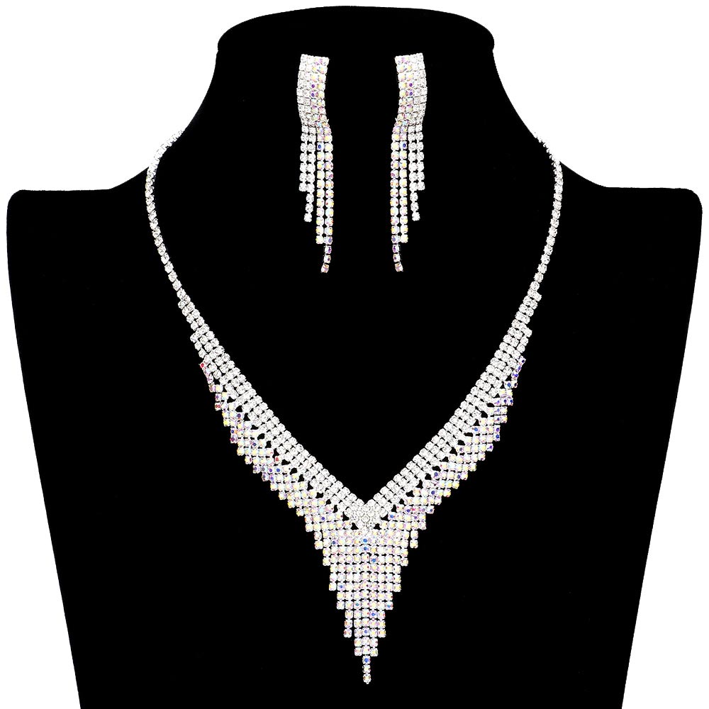 AB Silver Rhinestone Pave V Shaped Jewelry Set, will add a touch of glamour to any look. The set is crafted with premium-grade materials and features a luxurious rhinestone pave design for extra sparkle. Ideal for special occasions or gifts, it’s sure to get attention. 
