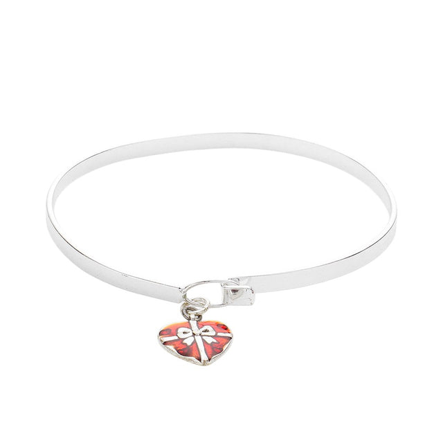 Antique Silver Red Anamel Heart Gift Charm Bangle Bracelet is a thoughtful and stylish accessory that will make the perfect gift for any occasion. Crafted with enamel hearts and a bangle design, it adds a touch of elegance to any outfit. Share your love with this beautiful bracelet.
