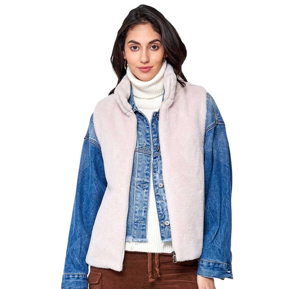Beige Solid Faux Fur Front Pockets Vest, look glamorous and stay warm in this faux fur pockets vest. Crafted from carefully selected faux fur material that will ensure comfort and durability. You can throw it on over so many pieces elevating any casual outfit! Perfect gift for birthdays, holidays, Christmas, anniversaries.
