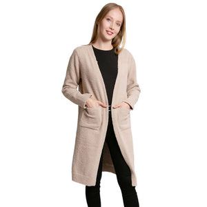 Beige Solid Front Pockets Long Cardigan, delicate, warm, on-trend & fabulous, a luxe addition to any cold-weather ensemble. Great for daily wear in the cold winter to protect you against the infinity-style amps up the glamour with a plush. Perfect Gift for wife, mom, birthday, holiday, etc.