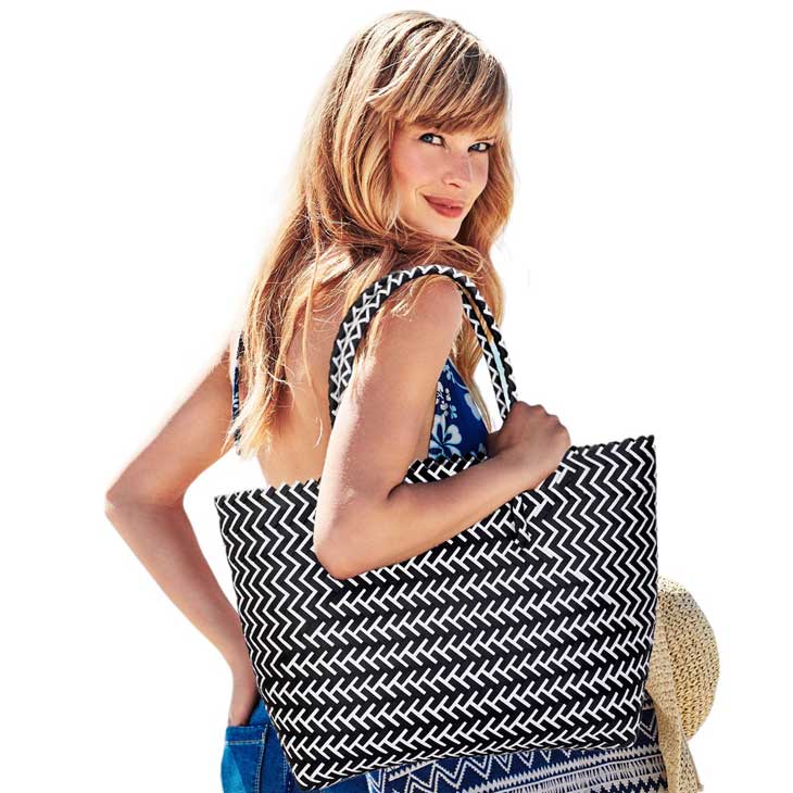 Black Basket Woven Tote Bag Beach Bag is as functional as it is stylish. With a basket weave design, it's perfect for carrying all your beach essentials. The durable material ensures this bag will last for multiple seasons. Keep your belongings secure and in style with this tote bag.