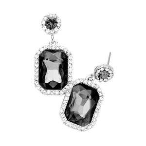 Black Diamond Rhinestone Rectangle Stone Evening Earrings, boast an elegant, timeless design with glistening rhinestones to add a touch of sophistication to your look. The alloy metal is sturdy and durable, making these earrings perfect for any special occasion or day-to-day wear. An exquisite gift for loved ones on any special day.
