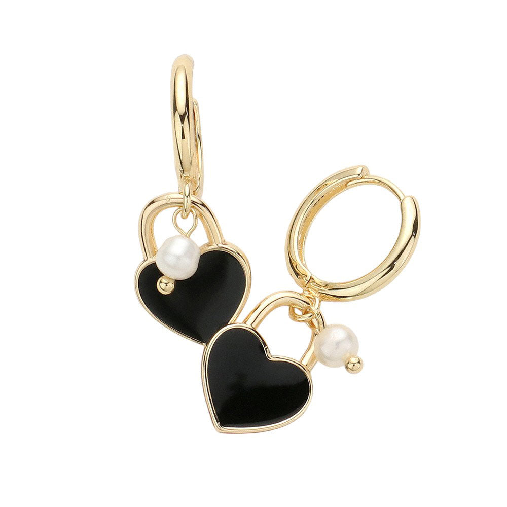 Black Enamel Heart Pendant Pearl Dangle Huggie Earrings, Add a touch of elegance to any outfit. These earrings feature a delicate heart pendant with a pearl dangle, perfect for both casual and formal occasions. Made with high-quality materials, they are durable and will make a stunning addition to any jewelry collection.