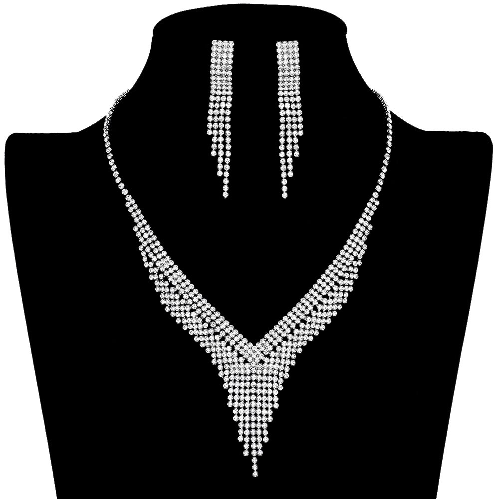 Black Rhinestone Pave V Shaped Jewelry Set, will add a touch of glamour to any look. The set is crafted with premium-grade materials and features a luxurious rhinestone pave design for extra sparkle. Ideal for special occasions or gifts, it’s sure to get attention. 