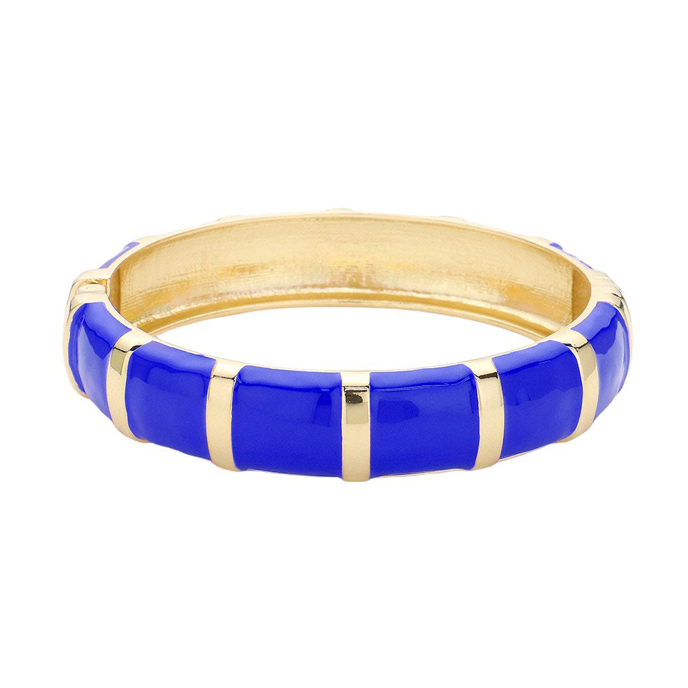 Blue Enamel Bamboo Hinged Bangle Bracelet, Discover the beauty and elegance of our bracelets that combine the durability of bamboo with the vibrant pop of enamel. Made for everyday wear, the bangle is both stylish and practical, with a hinged design for easy on and off. Add a touch of sophistication to your wardrobe.