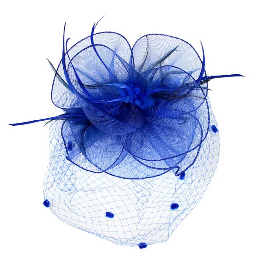 Blue Feather Mesh Flower Fascinator Headband, will take your outfit to the next level. Crafted with intricate mesh flowers, this accessory is perfect for adding a touch of elegance to your look. The feather detailing provides a unique texture, making it a piece of statement. Perfect for any occasion or as an exquisite gift.