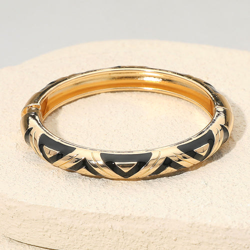 Geometric Pattern Enamel Inlay Hinged Bangle Bracelet - Black, Gold