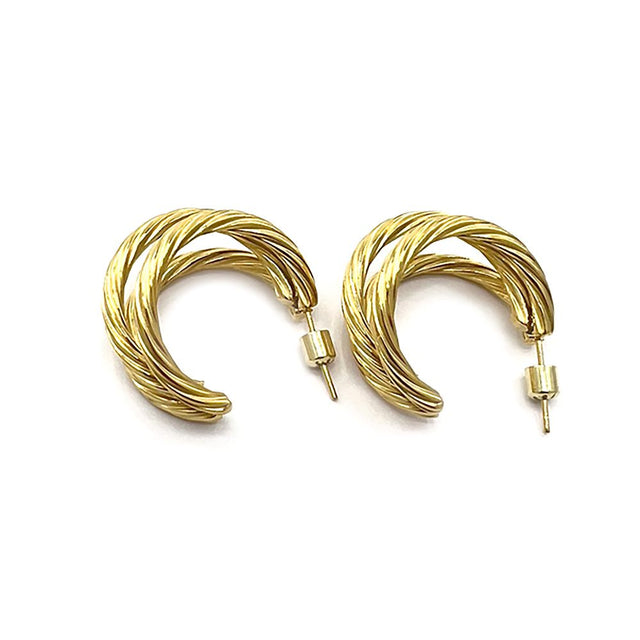 Gold 18K gold dipped stainless steel textured split hoop earrings offer a stylish and versatile addition to any outfit. With the durability and affordability of stainless steel, combined with the elegance of gold, these hoops are the perfect choice for everyday wear. The unique textured design adds a touch of sophistication to any look.