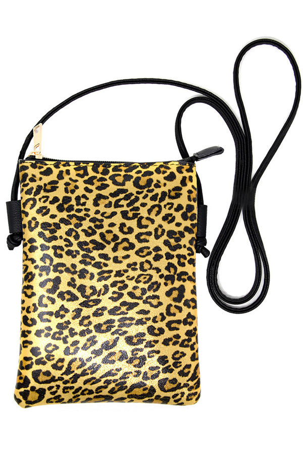 Animal Print Cross Body Bag combines sophisticated design with practical functionality. Crafted for durability and ease of use, it features a secure crossbody strap and ample space to organize your essentials efficiently. The striking animal print pattern offers a refined yet bold aesthetic, ideal for enhancing both casual and formal outfits. A smart choice for those who value expert craftsmanship and timeless style.