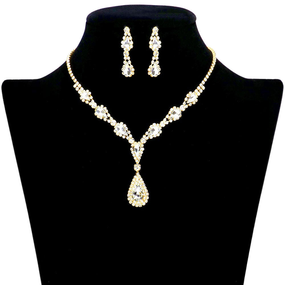 Gold Beautiful Teardrop Stone Accented Rhinestone Necklace, this teardrop stone necklace is a piece of jewel that will certainly amaze you on special occasions. Look like the ultimate fashionista with this rhinestone necklace! Add something special to your outfit on any special occasion! It will be your new favorite accessory. 