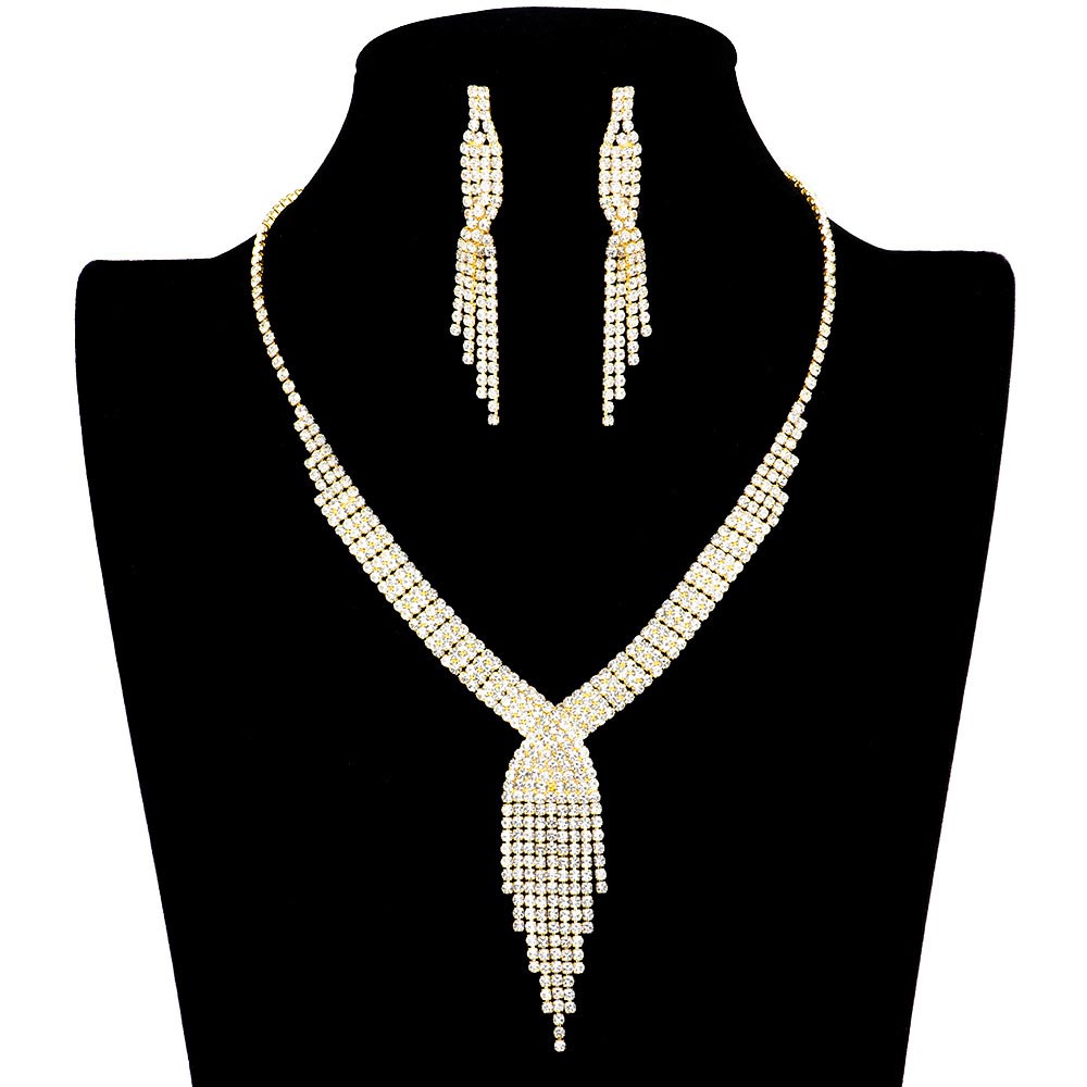 Silver Dropped Rhinestone Necklace, will take your breath away. Its intricate design is made with the finest rhinestones for an eye-catching look that is sure to turn heads. The necklace is carefully crafted for maximum comfort and long-lasting durability. Perfect for any special occasion, gift for birthdays, etc.
