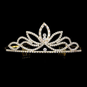 Gold Gorgeous Rhinestone Princess Tiara, this rhinestone princess tiara will make you the ultimate royal beauty and make you absolutely stand out to receive the best compliments on special occasions. It perfectly adds luxe to your outfit and makes you more gorgeous. It's easy to put on & off and durable. 