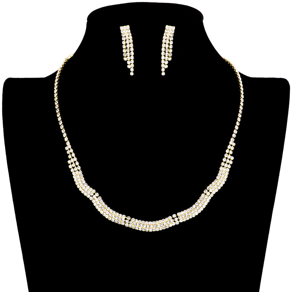 Gold Wavy Rhinestone Pave Necklace, adds a touch of sophistication to any outfit with this beautiful set. This stunning piece is crafted with hundreds of tiny rhinestones set in a wavy pattern to create a glamorous design. Perfect for enhancing any special occasion. Gift for birthdays, anniversaries, Mother's Day, etc.