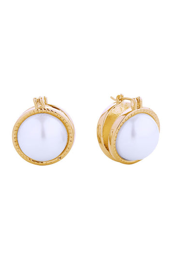 Gold Elegant double pearl pincatch earrings crafted with 14K gold and white gold dipping. Featuring lustrous pearls set in hypoallergenic brass, these delicate 2cm earrings offer timeless sophistication for everyday wear. Lead and nickel compliant for sensitive skin.