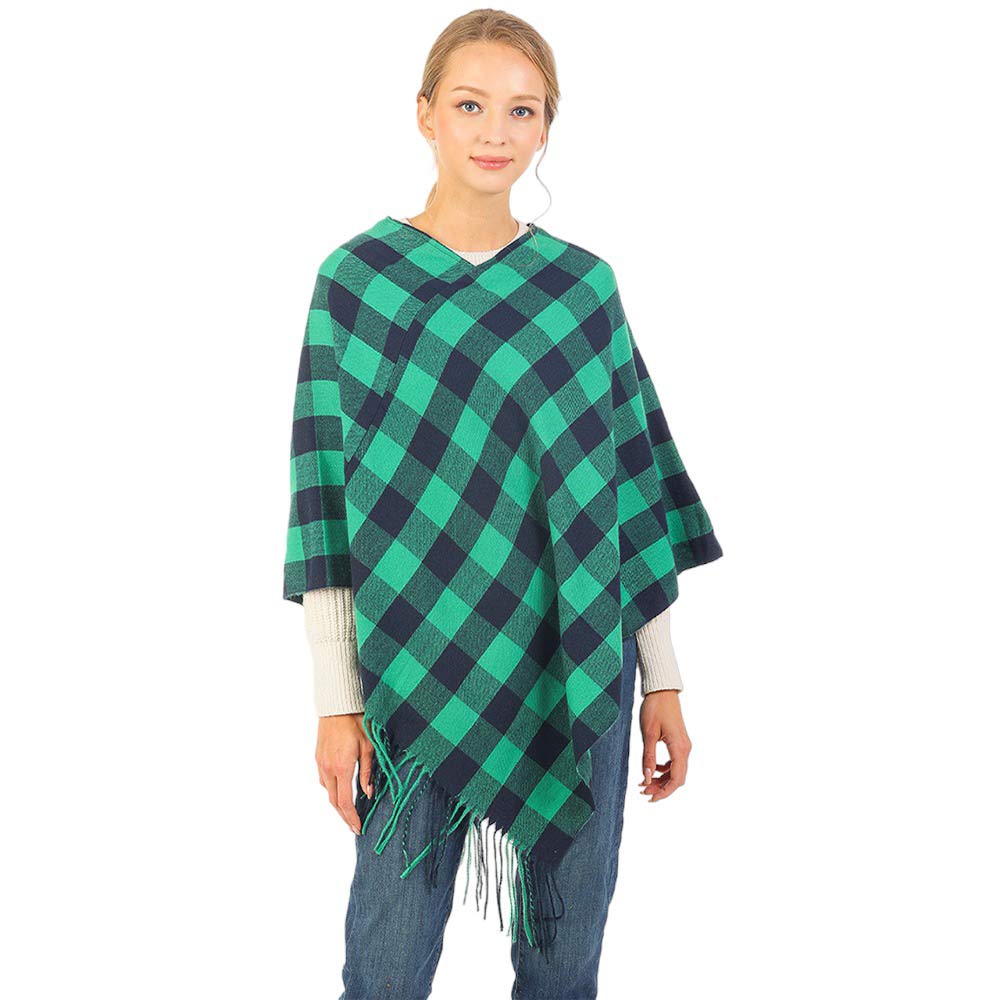 Black Buffalo Plaid Pattern Soft Poncho, is perfect for making a fashion statement in the cold times. The unique pattern combines classic buffalo plaid with a modern look. Crafted of lightweight materials, it features a full-length design for an effortless style, making it a great winter gift. 