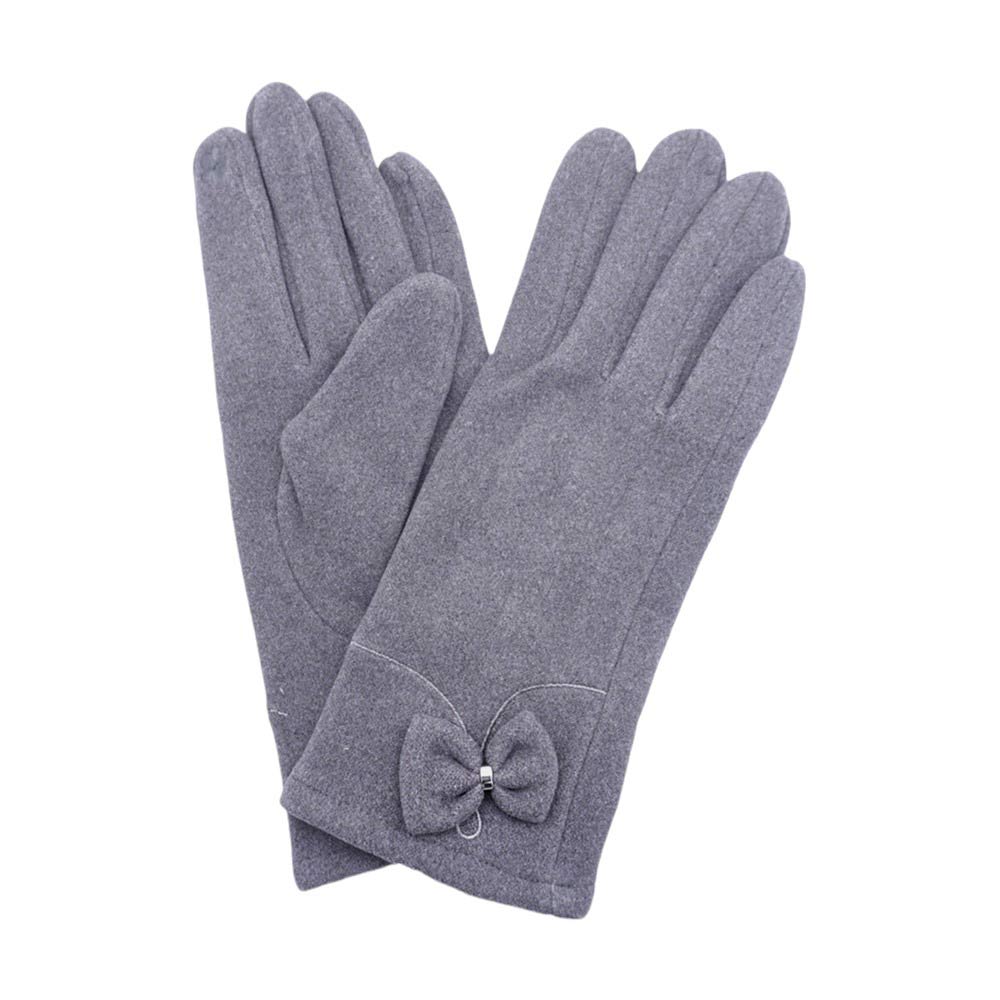 Grey-Bow Pointed Faux Suede Smart Touch Gloves not only add an elegant touch to your outfit with their bow pointed design, but also offer practicality with their smart touch technology, allowing you to use your touch screen devices without taking them off. Stay stylish and connected with these gloves.