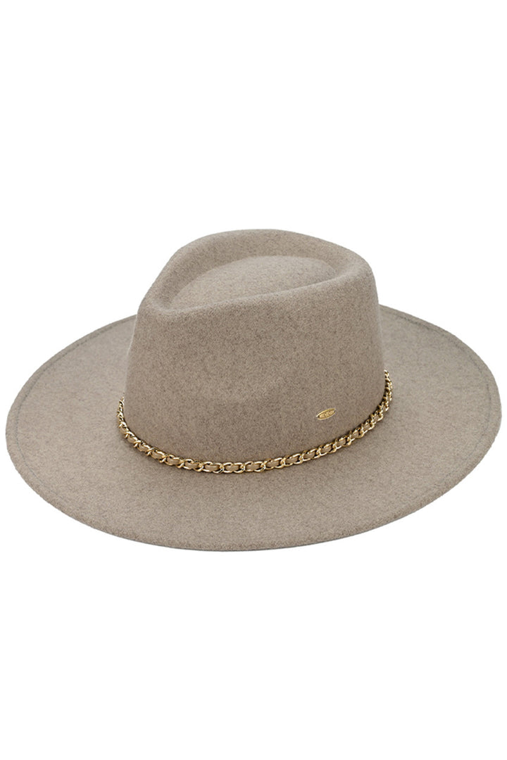 HeatherTaupe C.C Chain Trim Band Vegan Felt Panama Hat is a stylish and sustainable accessory. Made with vegan felt, it features a trendy chain trim band for added flair. Protect your skin from the sun while making a fashion statement.