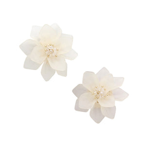Ivory Resin Flower Earrings, are fun handcrafted jewelry that fits your lifestyle, adding a pop of pretty color. Enhance your attire with these vibrant artisanal earrings to show off your fun trendsetting style. Great gift idea for your Wife, Mom, your Loving one, or any flower lover or family member.