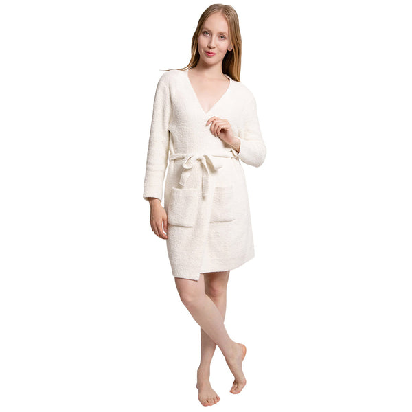 Ivory Smile Accented Side Pocket Belt Robe, is beautifully designed with a smile theme. Perfect for after stepping out of the shower or just to wear whilst getting ready for the day. Comfortable, and stylish that a woman could ask for in a robe. This pocket belt robe is a fantastic gift for friends, family, or even yourself!