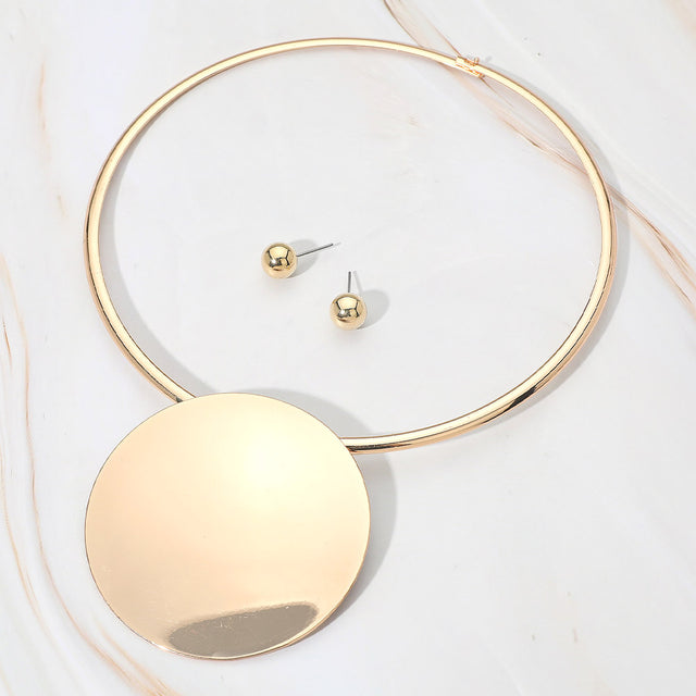 Madeline Love Gold Bold Sleek Modern Round Plate Necklace