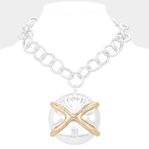 Collar llamativo con colgante de dólar de arena de metal mate de gran tamaño - Plata mate