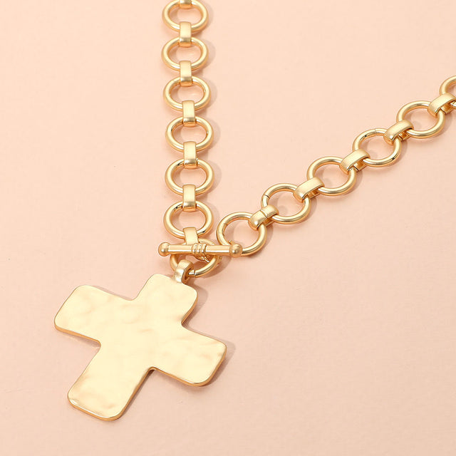 Madeline Love Gold Hammered Matte Metal Cross Pendant Chunky Chain Toggle Necklace