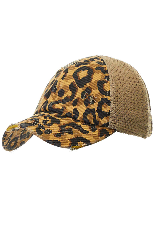 Mustard C.C BASEBALL PONYCAP is a perfect accessory for any outdoor activity. Made with high-quality materials, this cap offers both style and functionality. Its adjustable strap allows for a comfortable fit, while its baseball design adds a touch of sporty elegance. Stay protected from the sun while looking stylish with the C.C Baseball Pony Cap.