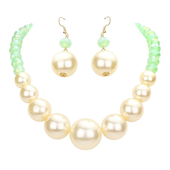 Faceted Beaded Chunky Pearl Necklace is a stunning addition to any jewelry collection. The faceted beads add a touch of sparkle, while the chunky pearls offer a classic and elegant look. Perfect for both special occasions and everyday wear, this necklace is sure to make a statement.