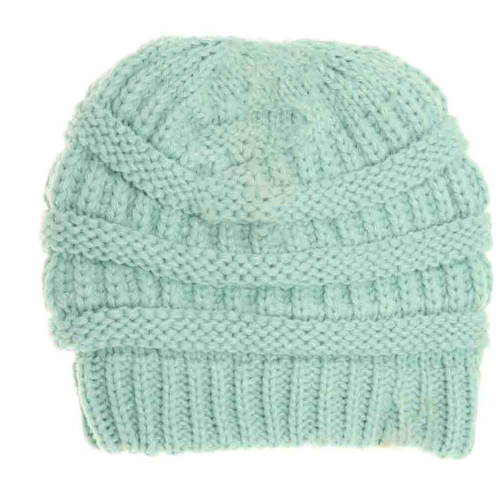 Mint Kids Solid Fuzzy Lined CC Beanie combines durable construction with a plush interior to provide exceptional warmth and comfort for children. Designed with a secure fit and a minimalist, solid color style, this beanie is perfect for keeping young ones protected from cold weather while supporting active play. Its fuzzy lining enhances insulation without adding bulk, making it an excellent choice for daily wear in colder climates. 