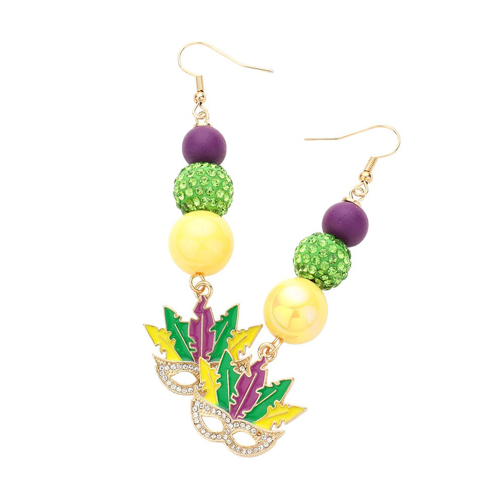 Multi Mardi Gras Triple Bead Mask Link Dangle Earrings, will bring festive elegance to any look. The intricate design combines three colorful beads with a delicate link chain with a classic Mardi Gras mask at the bottom. Perfect for gifting as a fun festive gift or adding glamour to any outfit!