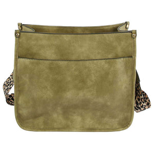 Be ready for your next show or outing with this stylish leopard-patterned guitar strap Olive cross-body shoulder bag. This bag offers great convenience and comfortable wearability. With adjustable straps, a zipper closure, and a stylish leopard pattern, this is the perfect bag for those who want style and function. 