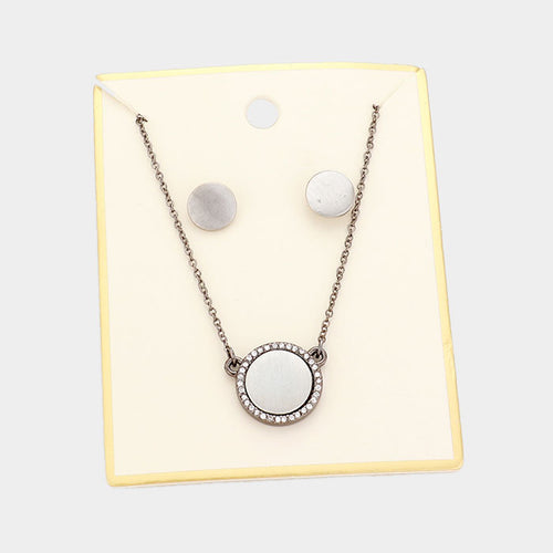Crystal Trim Round Metal Pendant Necklace - Worn Silver