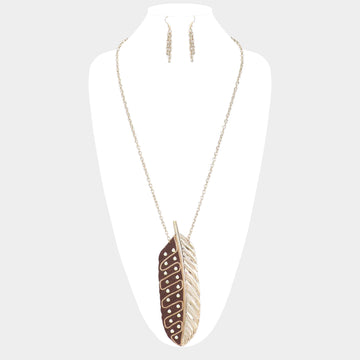 Madeline Love Brown, Gold Oversized Leaf Metal Stud Pendant Link Long Necklace - Necklaces