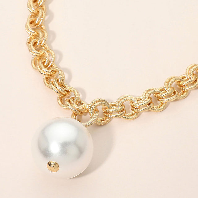 Madeline Love White Bold Pearl Pendant Chunky Chain Necklace