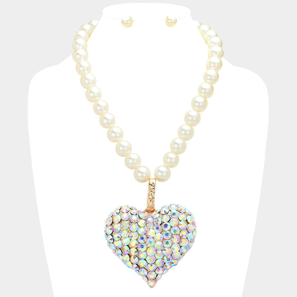 Stone Paved Heart Pendant Pearl Necklace