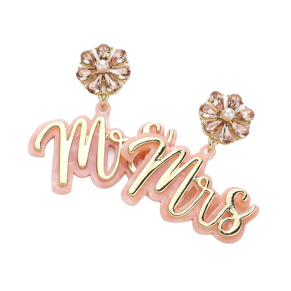 Peach Gold MRS Message Dangle Earrings are the perfect accessory for any fashion-forward wife. Show off your married status with a touch of playful charm. With their playful dangle design and bold "MRS" message, they add a unique touch to any outfit. Show off your wifely pride with these quirky and fun earrings.