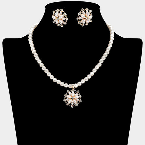 Pearl Flower Rhinestone Pendant Necklace - Cream, Gold
