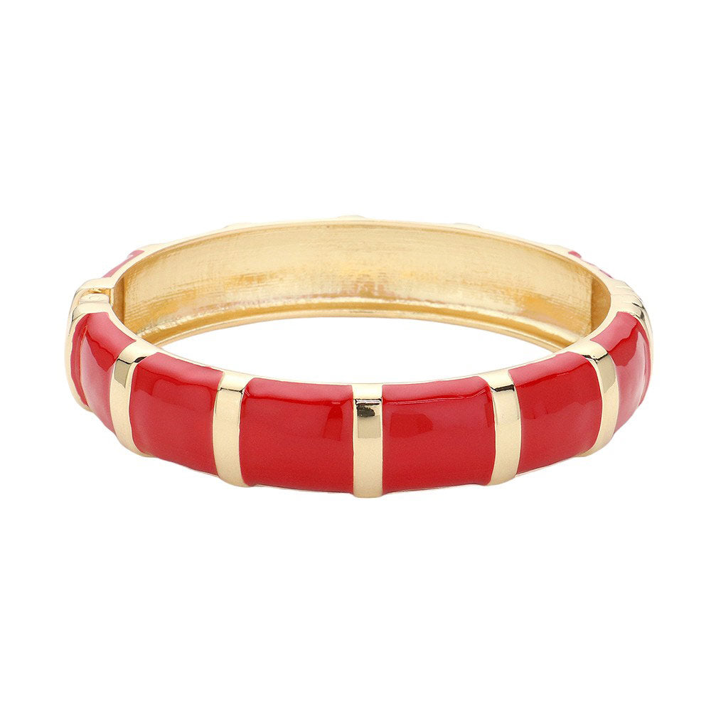 Red Enamel Bamboo Hinged Bangle Bracelet, Discover the beauty and elegance of our bracelets that combine the durability of bamboo with the vibrant pop of enamel. Made for everyday wear, the bangle is both stylish and practical, with a hinged design for easy on and off. Add a touch of sophistication to your wardrobe.
