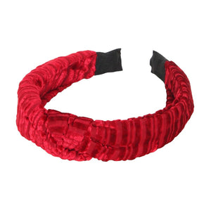 Red This Striped Velvet Knot Burnout Headband offers a trendy and modern combination of textures with its unique mix of 50% polyester and 50% plastic construction. The velvet design and burnout details create an eye-catching piece perfect for completing any look.