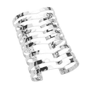 Rhodium Chevron Split Metal Cuff Bracelet, is perfect for adding a chic statement to any outfit. Made from a high-quality metal alloy, the intricate chevron design ensures this piece will stand out. Awesome gift for birthdays, anniversaries, and Valentine’s Day for your friends, family, and the people you love and care about.