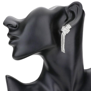 Rhodium Rhinestone Pave Fringe Down Earrings, get ready with these rhinestone earrings to receive the best compliments on any special occasion.These classy rhinestone earrings are perfect for parties, Weddings, and Evenings. Awesome gift for birthdays, anniversaries, Valentine’s Day, or any special occasion.