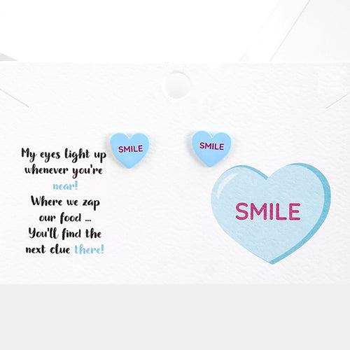 Pendientes de botón con corazón y mensaje de sonrisa - Azul claro
