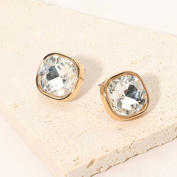 Madeline Love G01