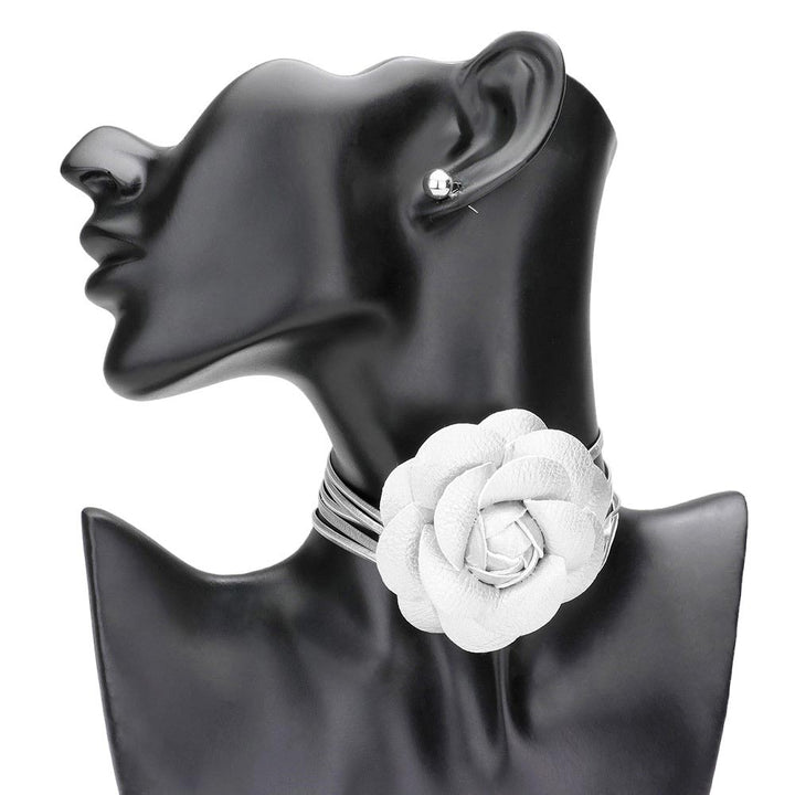 Silver Faux Leather Flower Wrapped Choker Jewelry Set, is perfect for adding a hint of sophistication to your look. It features a floral mesh design, giving it a subtle touch of femininity. It is lightweight and comfortable to wear, making it an ideal accessory for any occasion. Perfect gift choice for the people you love.