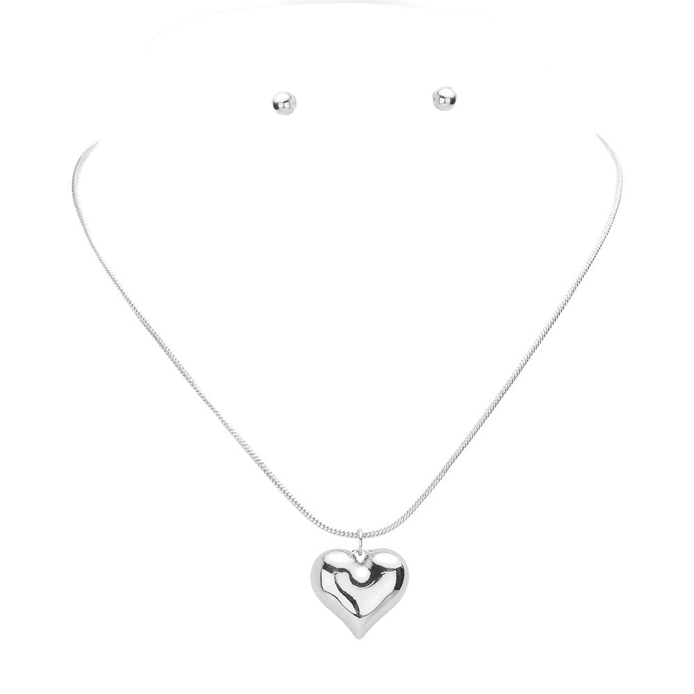 silver Heart Pendant Jewelry Set, This elegant set combines timeless design with expert craftsmanship. Made with quality materials, each piece reflects the significance of love and devotion. Perfect for any occasion, this set is an ideal gift for a loved one, or simply a beautiful addition to your own collection.