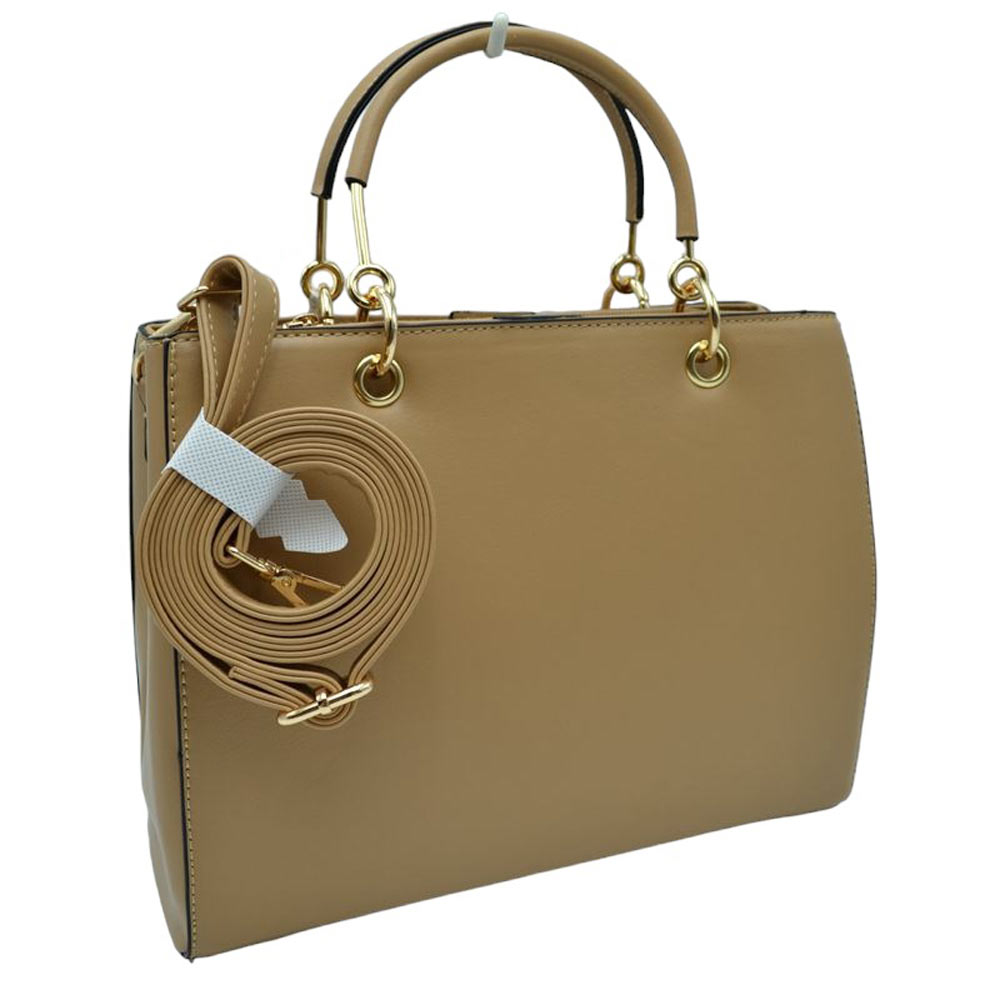 Tan Faux Leather Metal Link Round Top Handle Tote Bag, is perfect for your daily errands or night out. Crafted with superior faux leather and metal link detail, this tote bag is suitable for everyday use. The round top handle makes it easy to slip on and off your shoulder. An excellent bag for any occasion. 