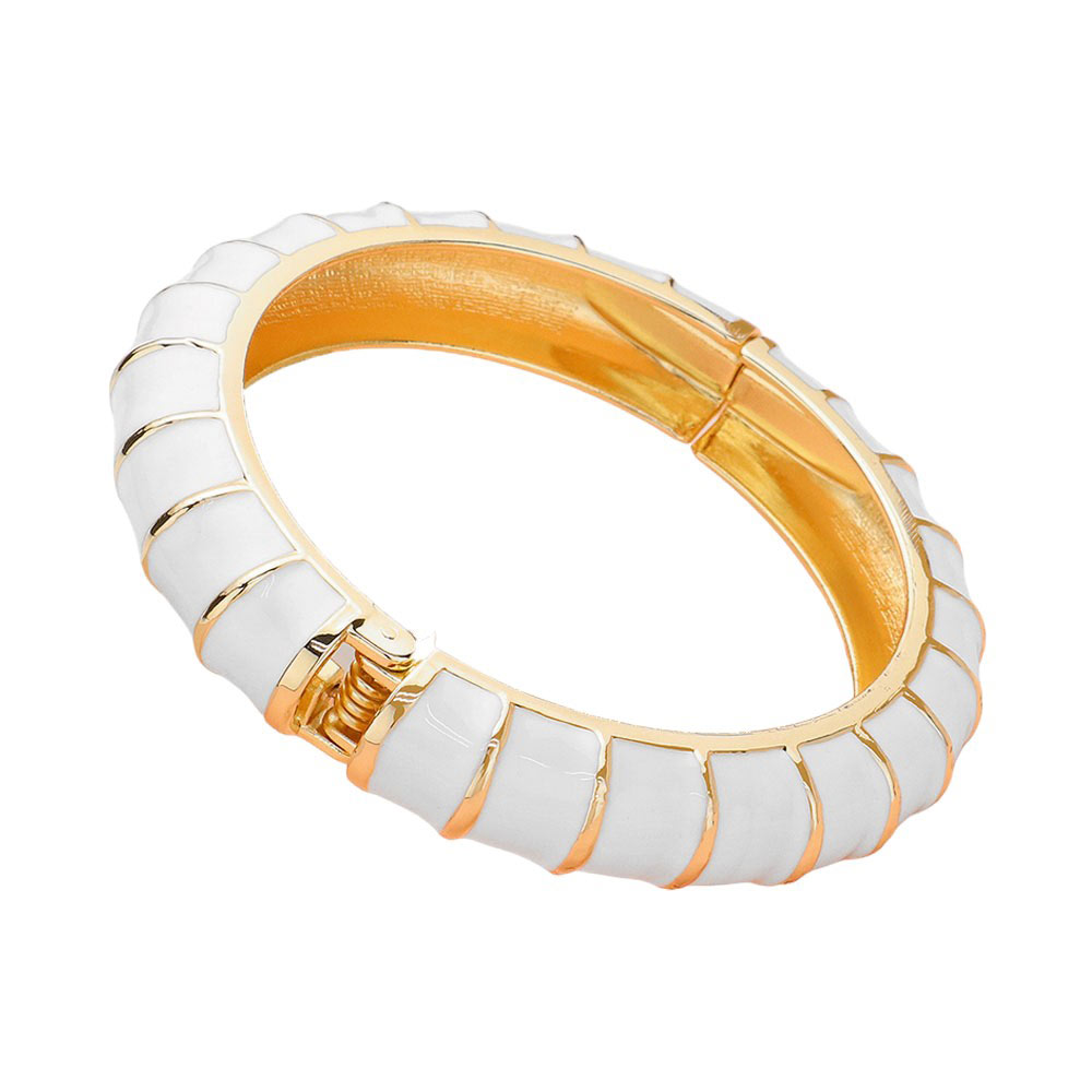 White Enamel Bamboo Hinged Bangle Bracelet, Discover the beauty and elegance of our bracelets that combine the durability of bamboo with the vibrant pop of enamel. Made for everyday wear, the bangle is both stylish and practical, with a hinged design for easy on and off. Add a touch of sophistication to your wardrobe.