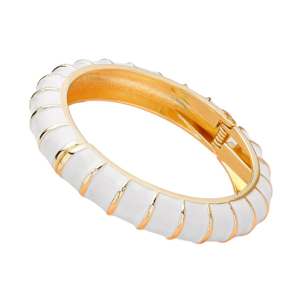 White Enamel Bamboo Hinged Bangle Bracelet, Discover the beauty and elegance of our bracelets that combine the durability of bamboo with the vibrant pop of enamel. Made for everyday wear, the bangle is both stylish and practical, with a hinged design for easy on and off. Add a touch of sophistication to your wardrobe.
